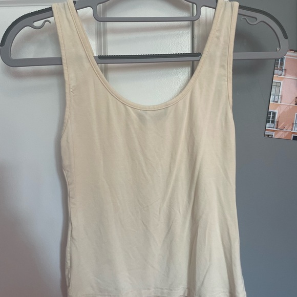 cream tank top; shein: size xs - Picture 2 of 3